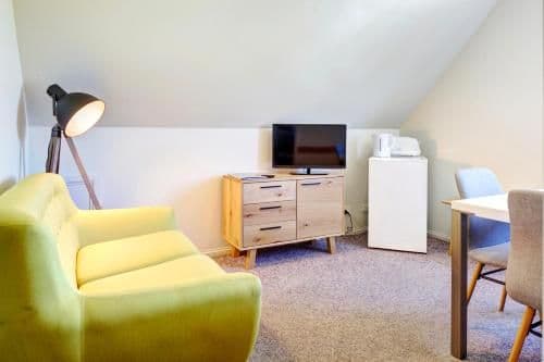 One-Bedroom Unit