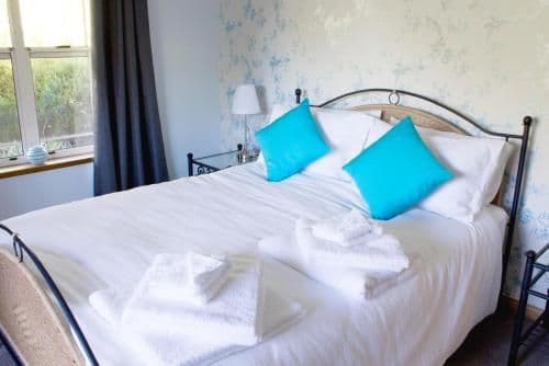 Queen Room with Spa Bath