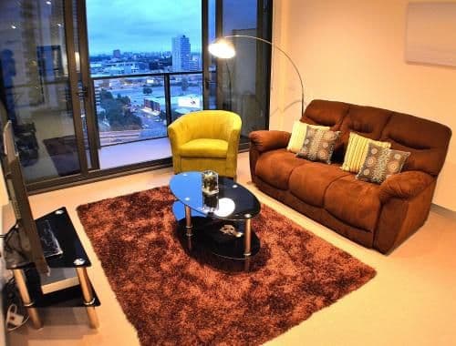 Two-Bedroom Apartment with Balcony - 283 City Road