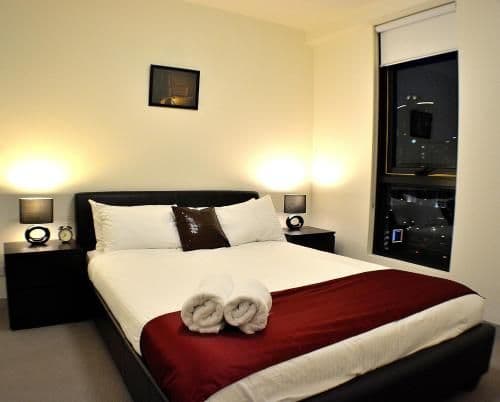 Two-Bedroom Apartment with Balcony - 283 City Road