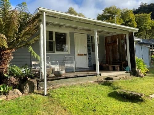 Two-Bedroom Cottage - Pearl's