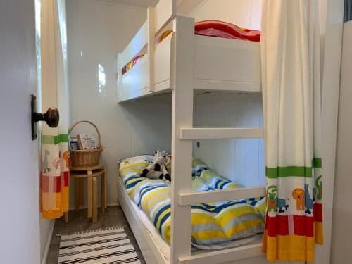 Two-Bedroom Cottage - Pearl's