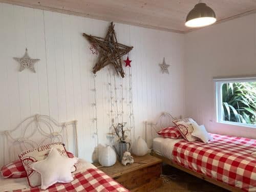 One-Bedroom Cottage - Raspberry