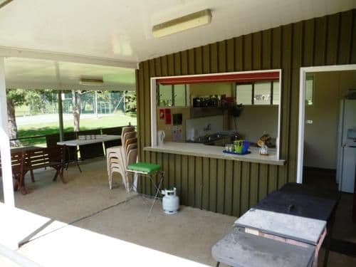 Bungalow with Fan