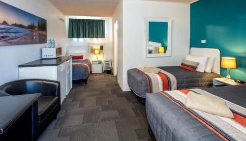 Deluxe Family Room