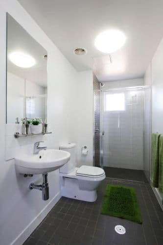 Single Room in five bedroom shared apartment with shared bathroom