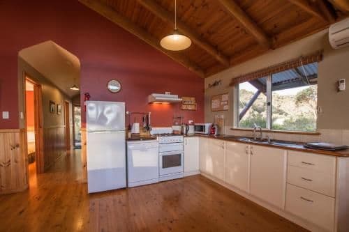 Two-Bedroom Cottage - Cakes n Ale
