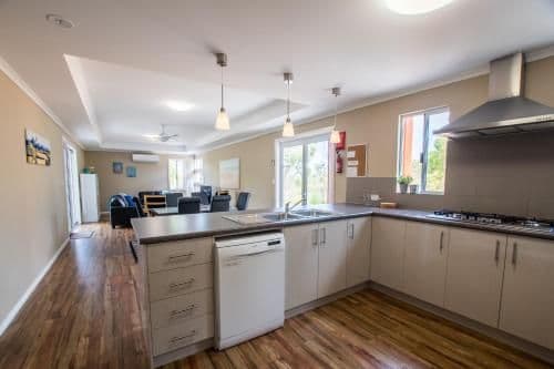 Three-Bedroom Cottage - Salt Box