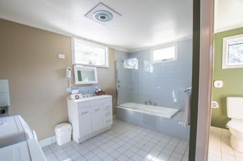 Two-Bedroom Cottage - The Snug