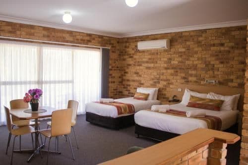 Executive Queen Room with Spa Bath
