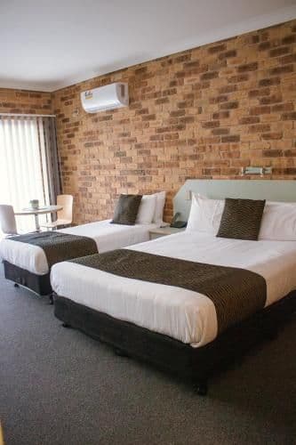 Standard Queen Room