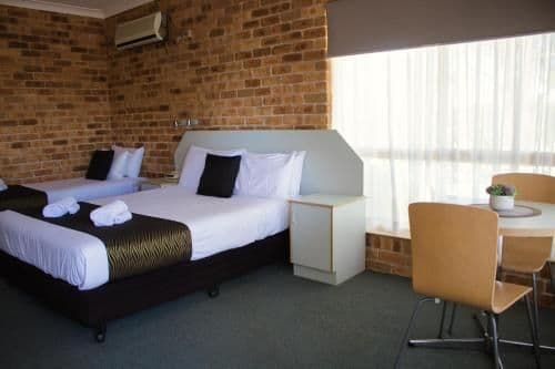 Standard Queen Room