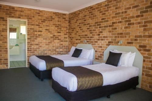 Standard Queen Room