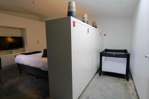 Two-Bedroom Apartment With Sea View - Tutors