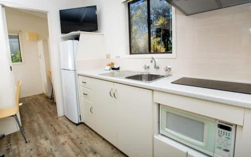 Basic Cabin - Dog Friendly (sleeps 6)