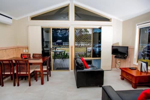 Deluxe Two-Bedroom Bungalow (5 Guests)