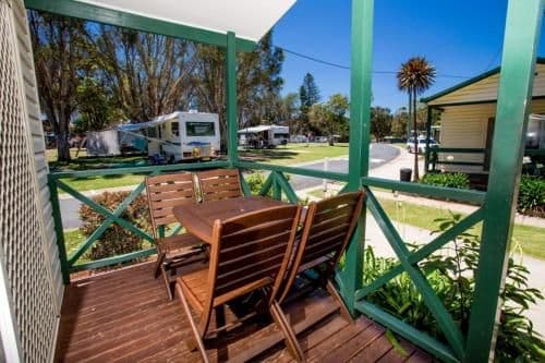 Standard One-Bedroom Cabin with Shared Bathroom (5 Adults)