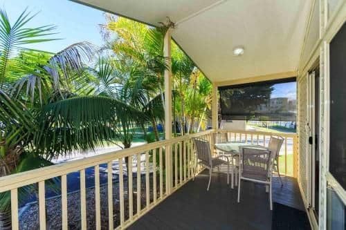 Deluxe Two-Bedroom Cabin (5 Adults)