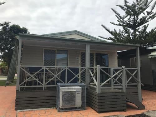 Deluxe Two-Bedroom Cabin (5 Adults)