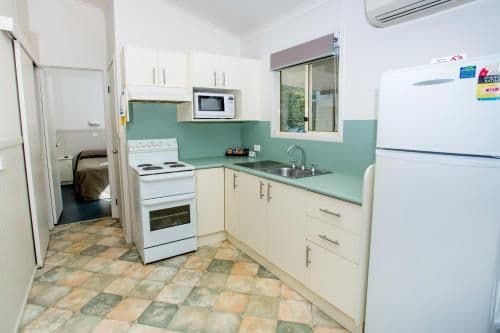 Deluxe Two-Bedroom Cabin (5 Adults)