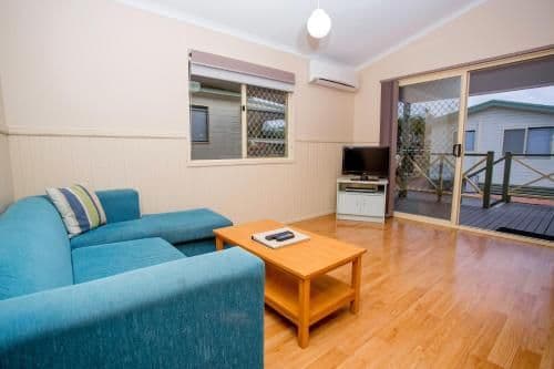 Deluxe Two-Bedroom Cabin (5 Adults)