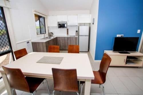 Deluxe Three-Bedroom Cabin