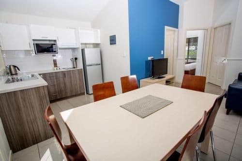 Deluxe Three-Bedroom Cabin