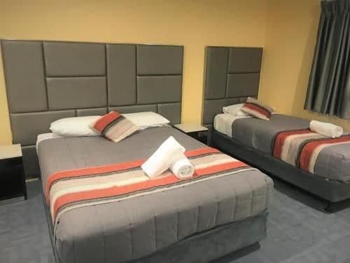 Deluxe Family Room
