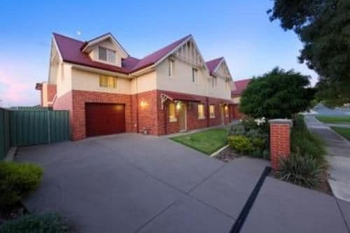 Luxury Two-Bedroom Townhouse