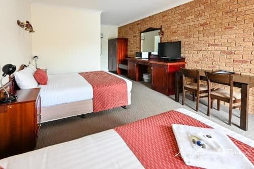 Standard Twin Room