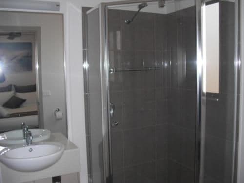 Three-Bedroom Two-Bathroom Waterfront Deluxe Villa
