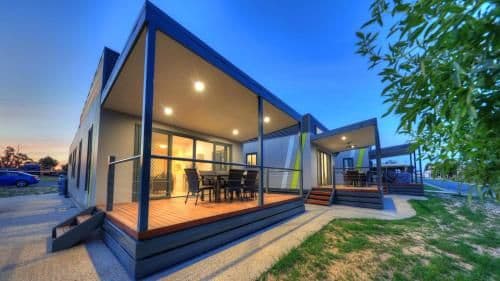 Three-Bedroom Waterfront Deluxe Villa