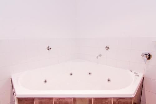 One-Bedroom Apartment with Spa Bath