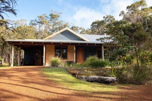 Two-Bedroom Cottage - Cowrie