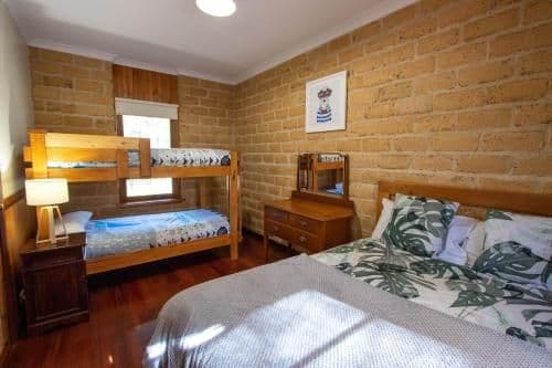 Two-Bedroom Cottage - Cowrie