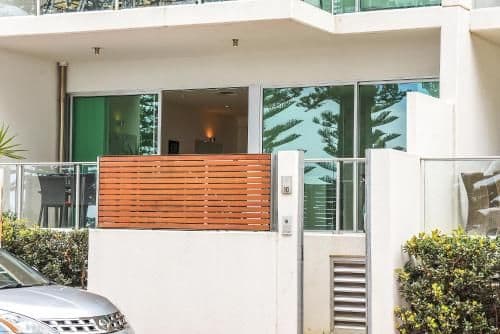 Apartment with Sea View - Breeze 10