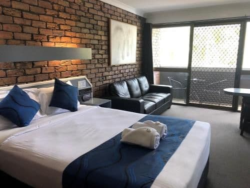 Standard Queen Room