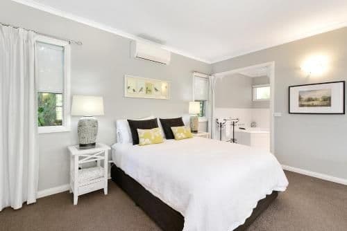 One-Bedroom Cottage - Mistletoe (Adult Only)