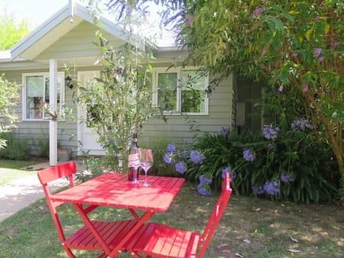One-Bedroom Cottage - Mistletoe (Adult Only)