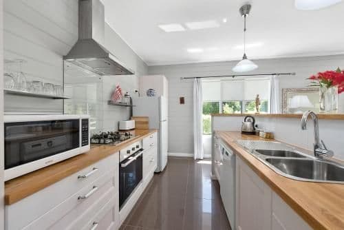 Two-Bedroom Cottage - Peppercorn (Children Welcomed) 