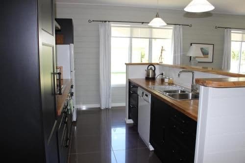 Two-Bedroom Cottage - Sage (Children Welcomed)