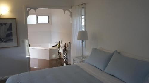 One-Bedroom Cottage - Birch (Adult Only)