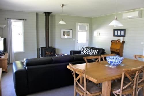 Two-Bedroom Cottage - Sage (Children Welcomed)