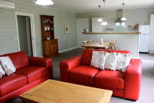 Two-Bedroom Cottage - Peppercorn (Children Welcomed) 