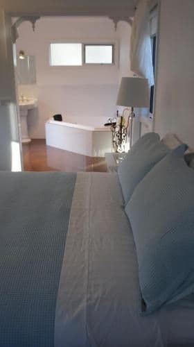 One-Bedroom Cottage - Birch (Adult Only)