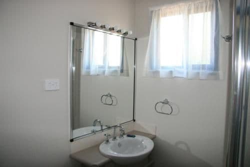 Beach View Holiday Unit (elevated) A