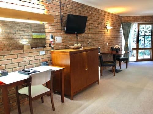 Executive Queen Room