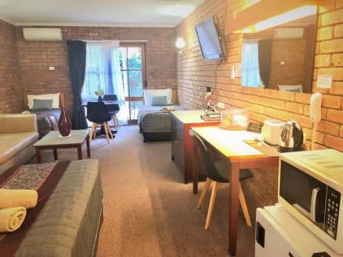 Deluxe Family Suite