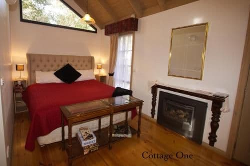 Cottage with Garden View - 1