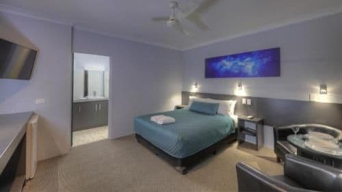 Deluxe Queen Room